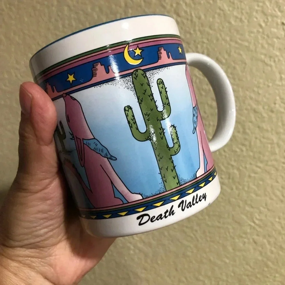 VTG MUG CUP COFFEE TEA HOWLING COYOTE SOUTHWEST DESERT CACTUS DEATH VALLEY MUG